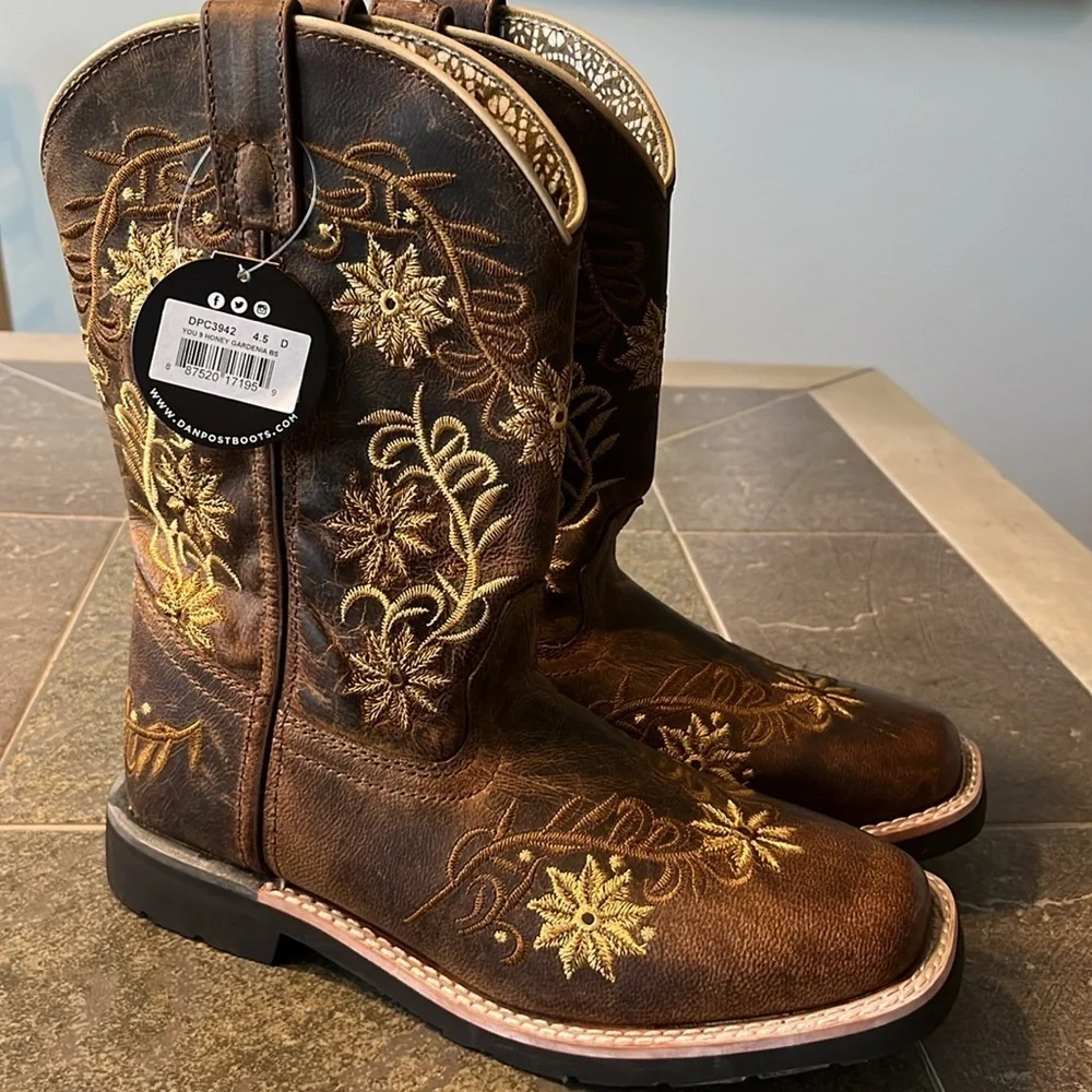 NWT Dan Post Youth Gardenia Honey Brown Leather Boots DPC3942 Size 4.5 D.